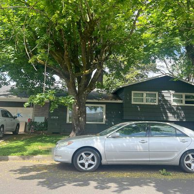 17939 Ne Davis St, Portland, OR 97230