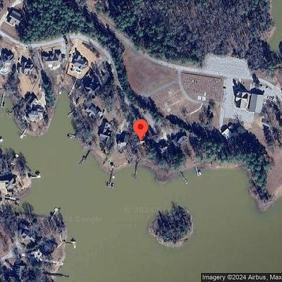 19 N Shore Dr, Newberry, SC 29108