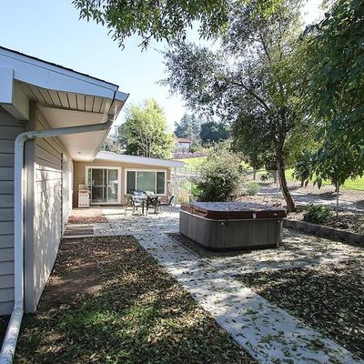 1627 Dorothea Ave, Fallbrook, CA 92028