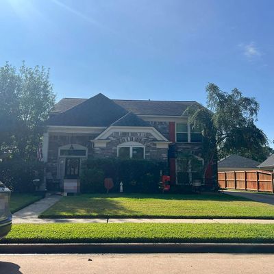 17007 Country Bridge Rd, Houston, TX 77095