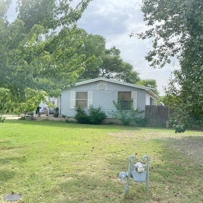 206 Nefishermans Dr, Apache, OK 73006