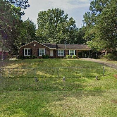 206 Raintree Dr, Albany, GA 31705