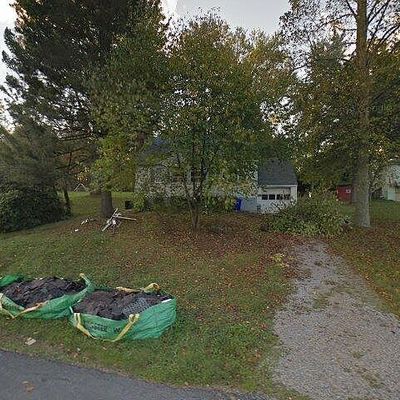 21 N Poplar Dr, Clinton, PA 15026