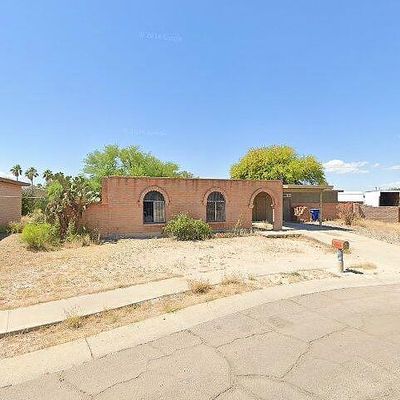 2102 E Pinon Dr, Tucson, AZ 85706