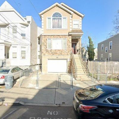 212 Bayview Ave, Jersey City, NJ 07305