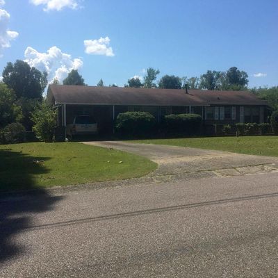 217 23 Rd Ter Nw, Center Point, AL 35215