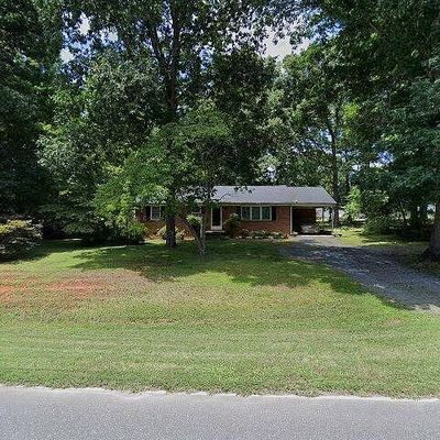 196 Rockett Rd, Randleman, NC 27317