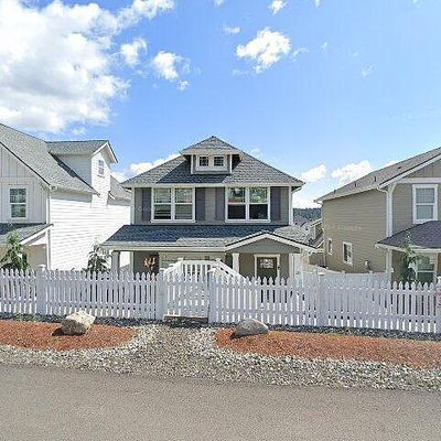 20 E Compass Ln, Allyn, WA 98524