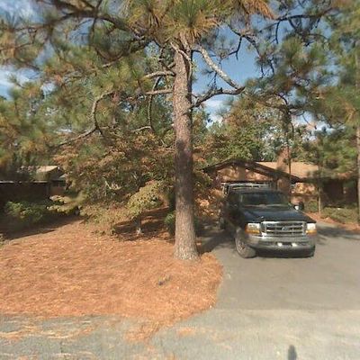 201 Bentwood Ln, Southern Pines, NC 28387