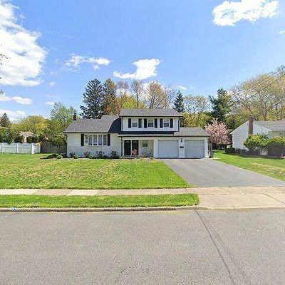 202 Andover Dr, Wayne, NJ 07470