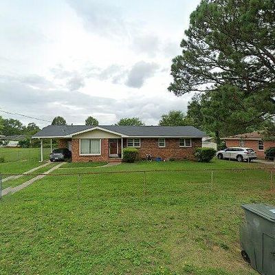 2030 Buckhorn Rd, Fayetteville, NC 28304