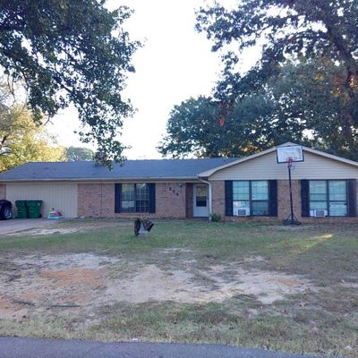 204 Thomas Rd, Palestine, TX 75803