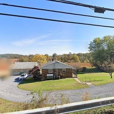 2041 Church Rd, Hummelstown, PA 17036