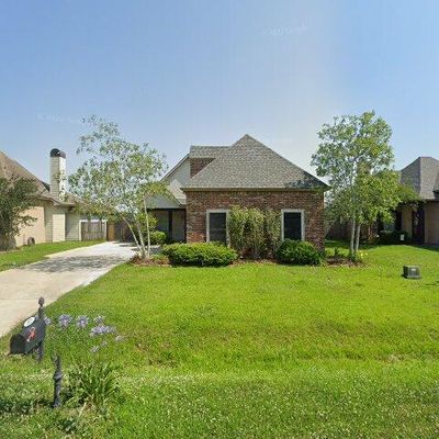 205 Range Dr, Lafayette, LA 70508