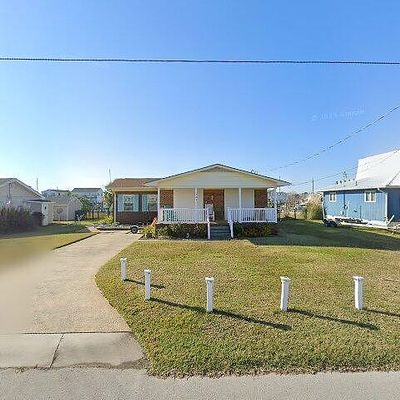 241 Bay View Blvd, Atlantic Beach, NC 28512