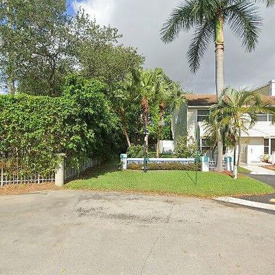 2469 Ne 14th Street Cswy, Pompano Beach, FL 33304