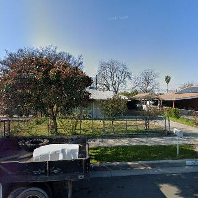 2474 S Sierra Vista Ave, Fresno, CA 93725