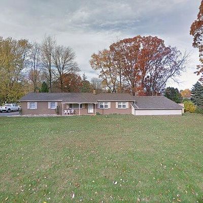 2477 Wilson St, Reading, PA 19605