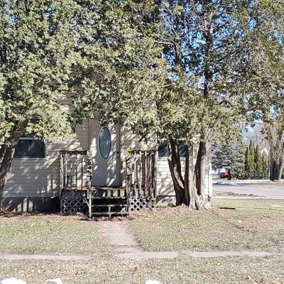 25 8th Street W, Rush City, MN 55069