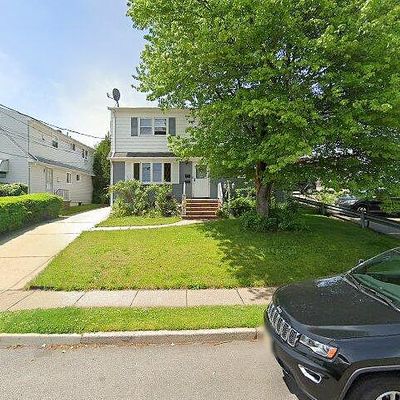 25 Legregni St, Saddle Brook, NJ 07663