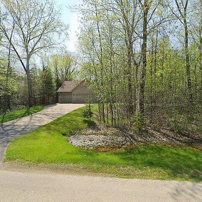 2525 Wilding Way, Suamico, WI 54173