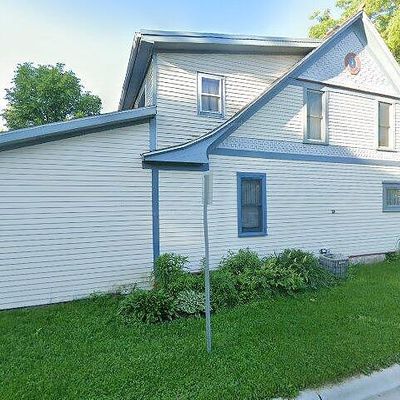 265 Weaver St, Mankato, MN 56001