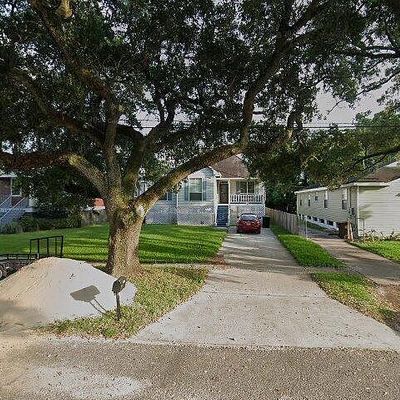 2660 Robert E Lee Boulevard, New Orleans, LA 70122