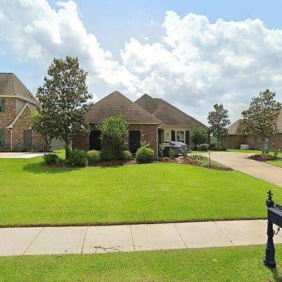 22453 Fairway View Dr, Zachary, LA 70791