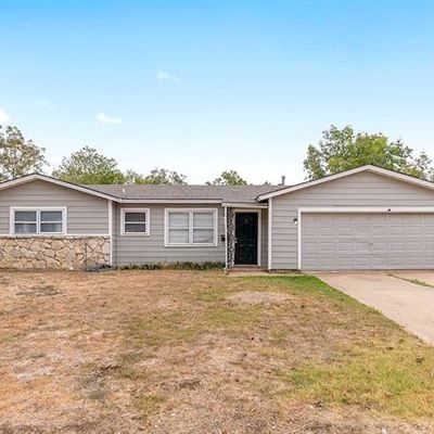 229 Pimlico Way, Saginaw, TX 76179