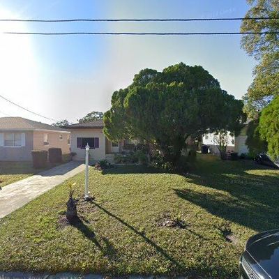 2401 42 Nd St S, Saint Petersburg, FL 33711