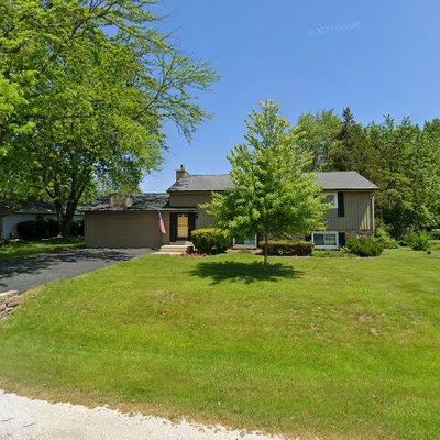 2941 Chapel Ln, Caledonia, WI 53406