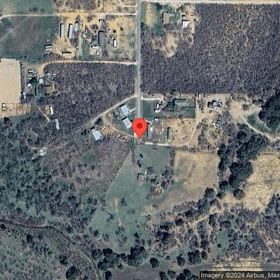 302 Pinn Rd, Lytle, TX 78052