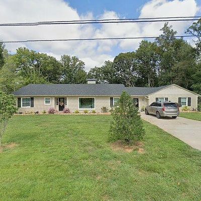 303 Colonial Dr, North Wilkesboro, NC 28659