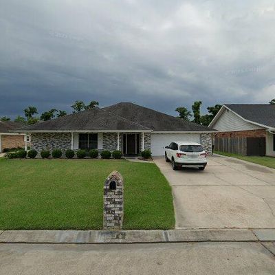 303 Good News Ave, Belle Chasse, LA 70037