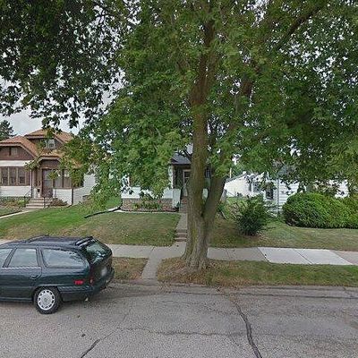 304 Montana Ave, South Milwaukee, WI 53172