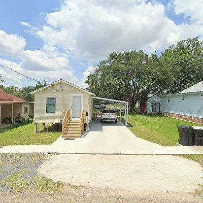 306 W Putnam St, Erath, LA 70533