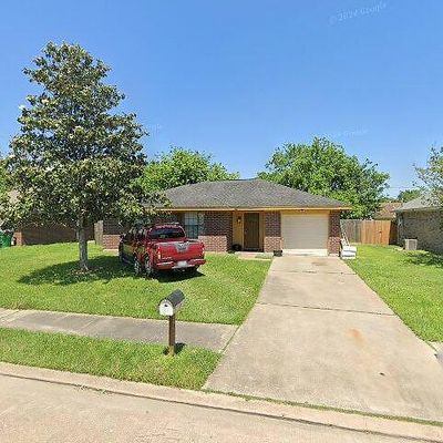 309 Rice St, Angleton, TX 77515