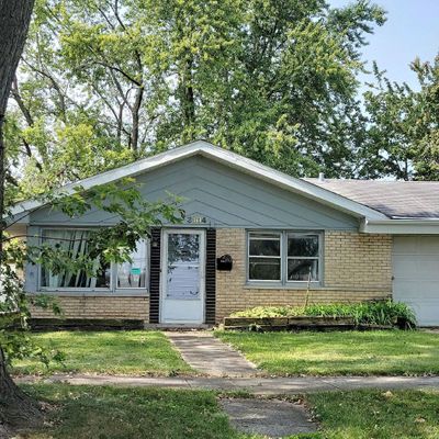 3104 Hopkins St, Steger, IL 60475