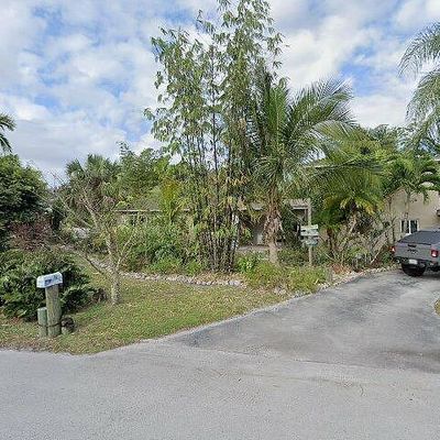 315 Bryan Blvd, Plantation, FL 33317