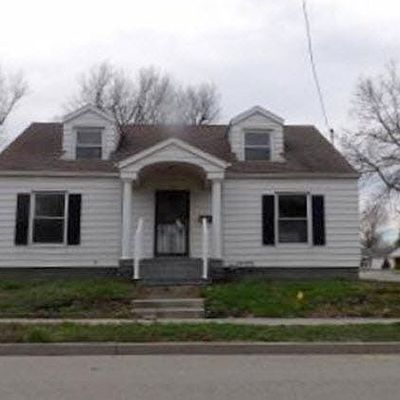 315 N Cherokee St, Taylorville, IL 62568