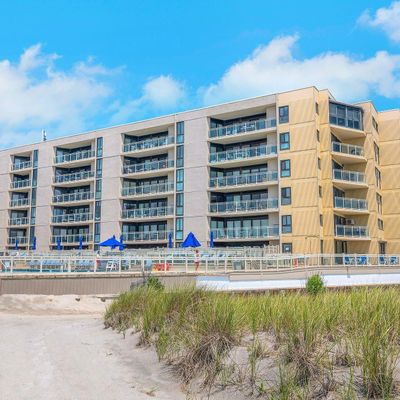 2700 Atlantic Ave #409, Longport, NJ 08403