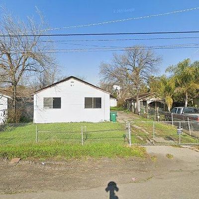 2703 E Poplar St, Stockton, CA 95205