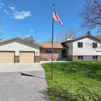 2819 Crestwood Drive, Alexandria, MN 56308