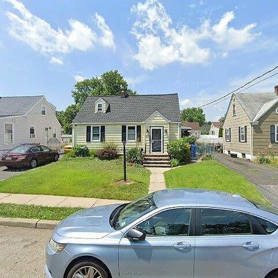 285 Grady Dr, Woodbridge, NJ 07095