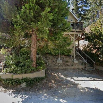 28819 Cedar Dr, Lake Arrowhead, CA 92352