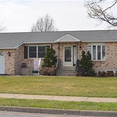 3453 Santee Rd, Bethlehem, PA 18017