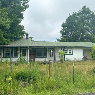 36 Shoemake Rd, Crossville, TN 38571