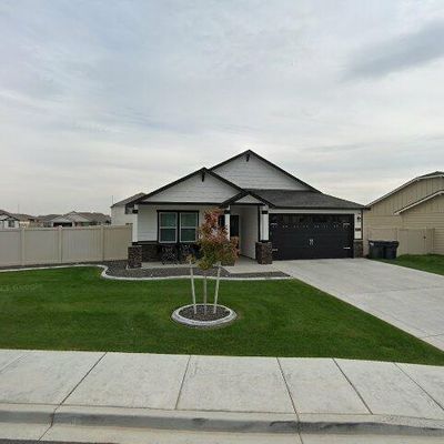 3713 Ibis Ln, Pasco, WA 99301