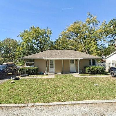 3718 N College Ave, Kansas City, MO 64117