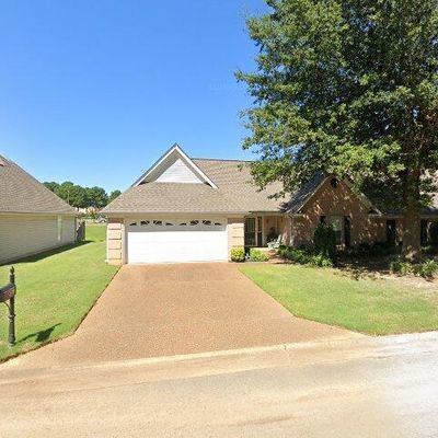 319 Country Squire Ln, Searcy, AR 72143